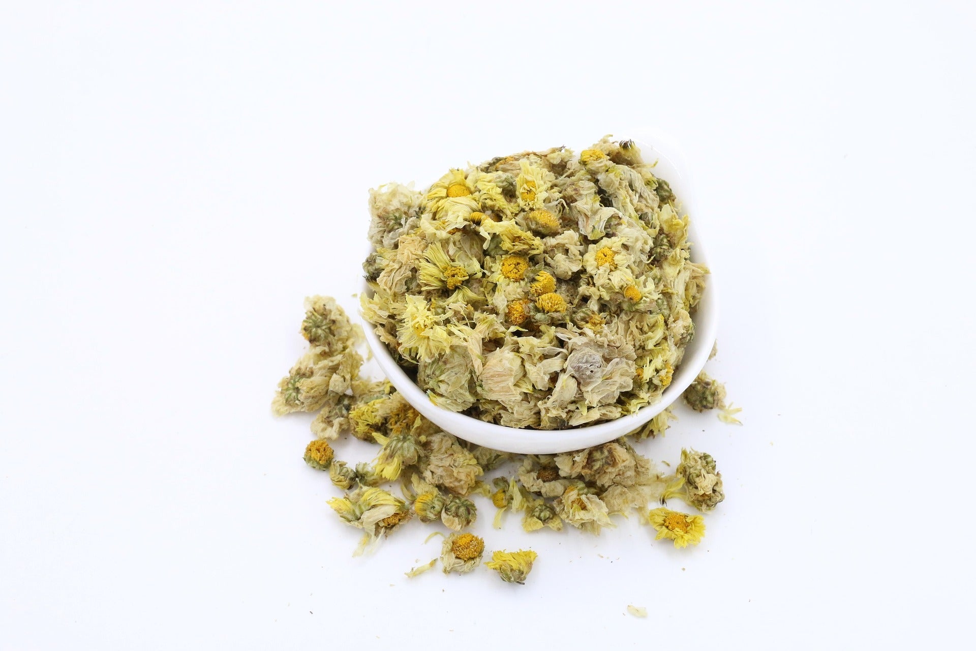  Late night tea, like Chrysanthemum tea, which is caffeine free and good for healthe